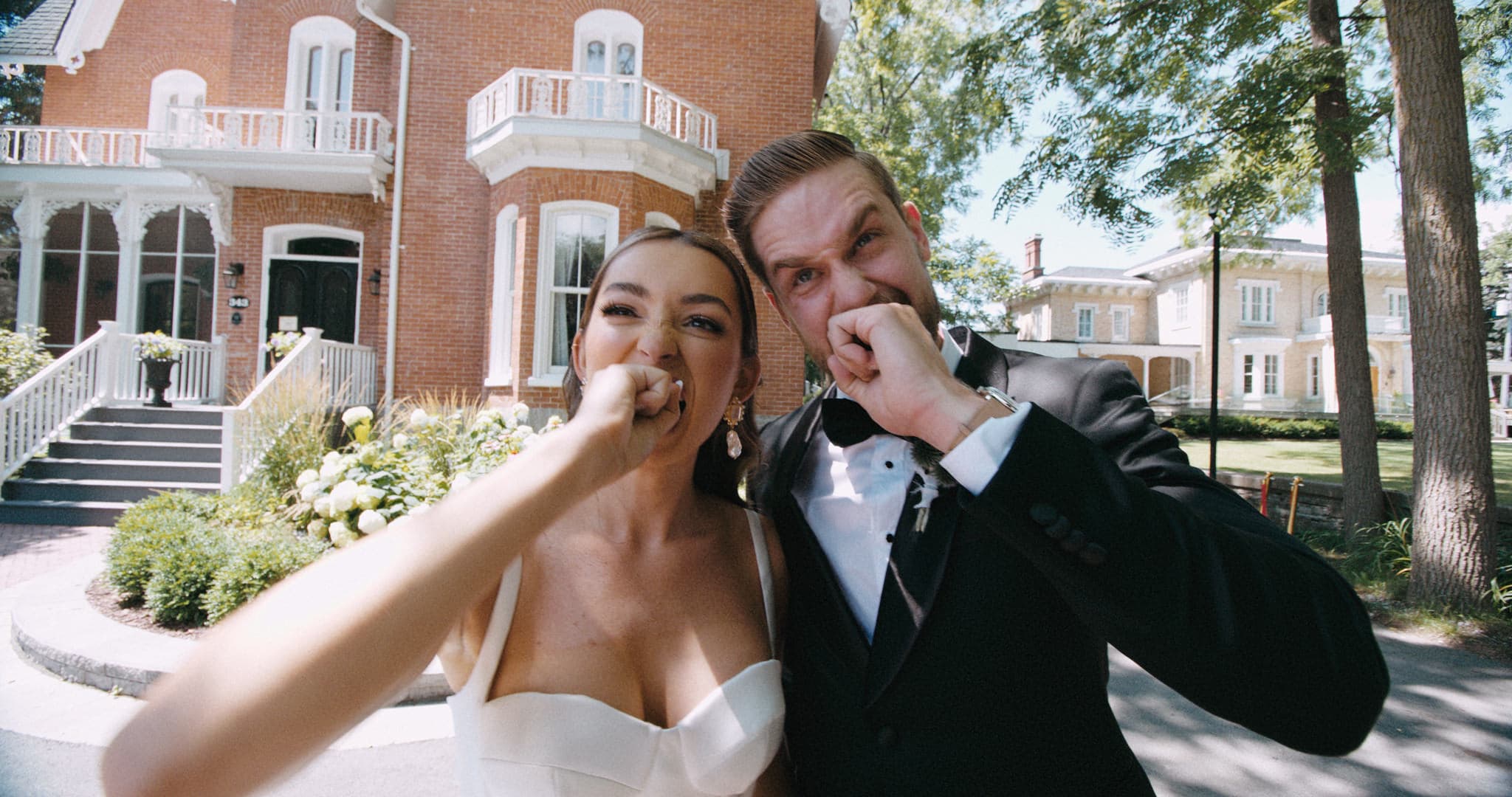 wedding couple at merrill house
